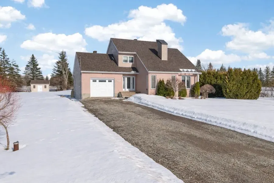 Maison à étages à Gatineau (Limbour) — 32 Rue de Laperrière — YGS Yanis Gauthier-Sigeris