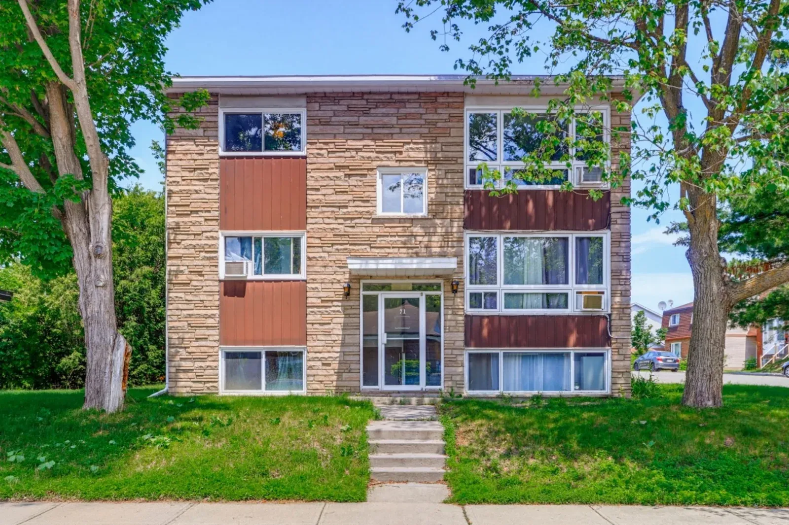 Quadruplex — 71 Rue Lessard, Gatineau (Hull — Lac des Fées / Wrightville) — YGS Yanis Gauthier-Sigeris
