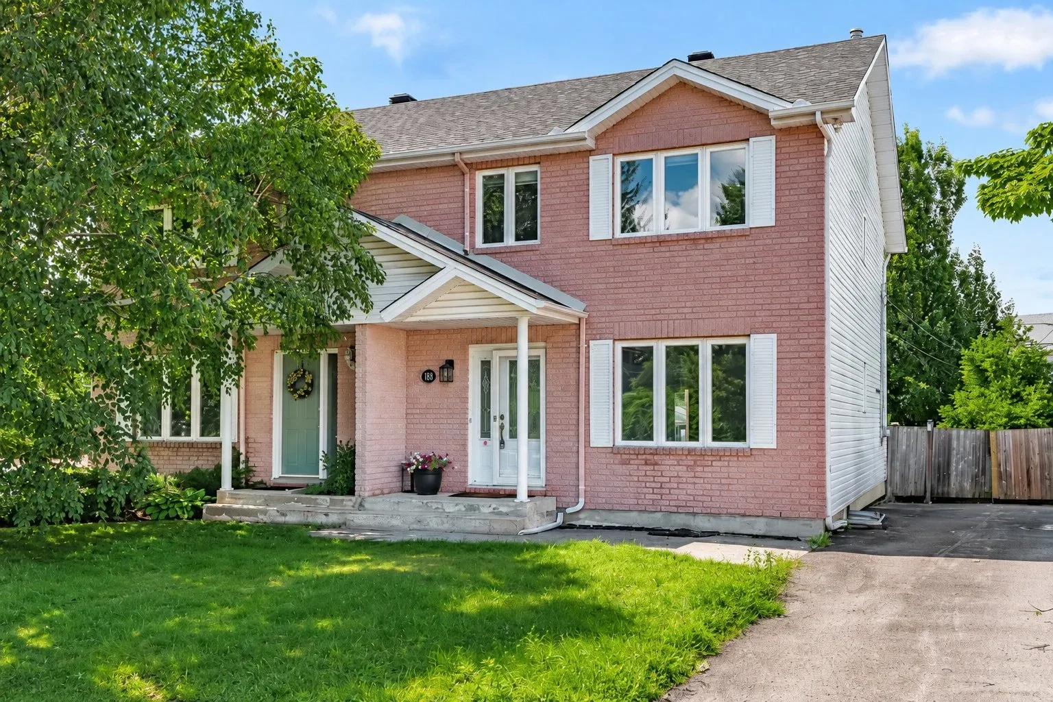 Maison à étages, 188 Rue des Hautes-Rives, Gatineau (Aylmer, Vieux-Aylmer, Des Cèdres, Marina) · YGS Yanis Gauthier-Sigeris
